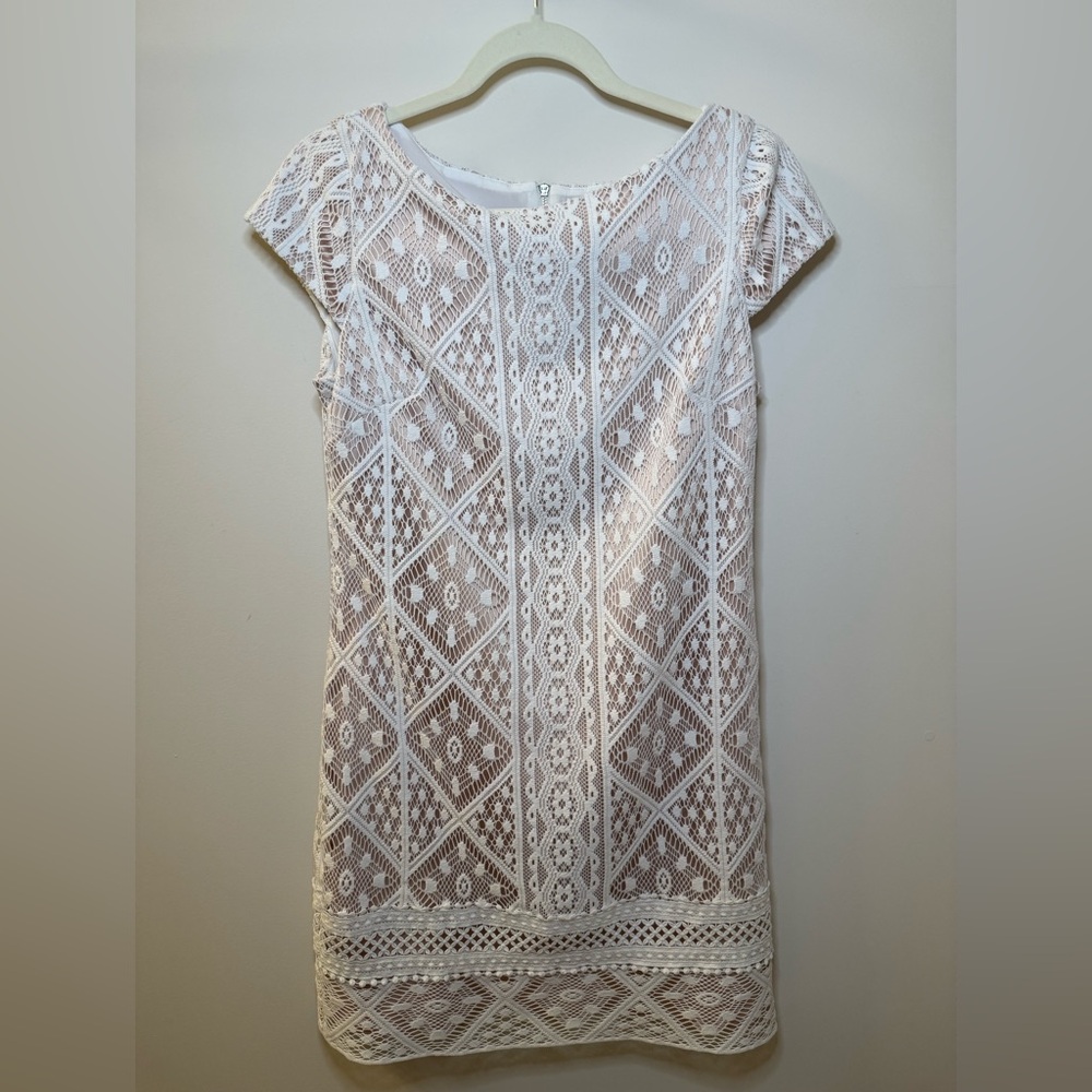 Vince Camuto White Lace Sheath Dress 6 | Formal Cocktail Zip Back